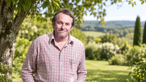 Portrait d'Eric Bruillard, fond agrandi par IA